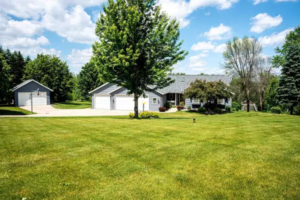 W9010 SCHOOL ROAD, Dale, WI 54944