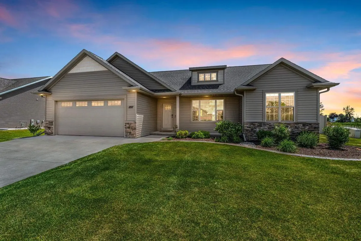 1897 MEADOWLAND COURT, Green Bay, WI 54311 - #1