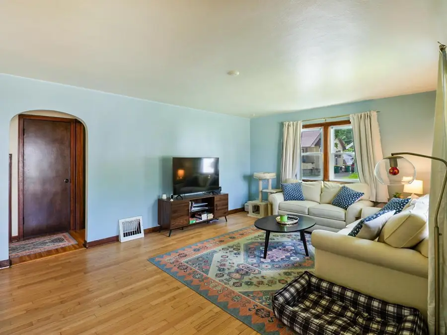 400 NEWHALL STREET, Green Bay, WI 54302 - #3