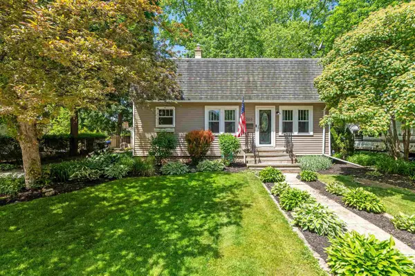 203 CEDAR STREET, Neenah, WI 54956