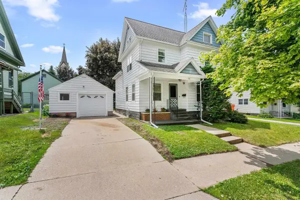 110 W LIBERTY STREET, Berlin, WI 54923