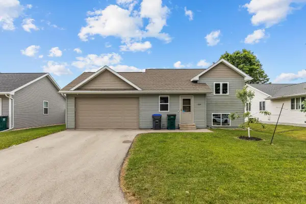 524 NORTHRIDGE DRIVE, New London, WI 54961