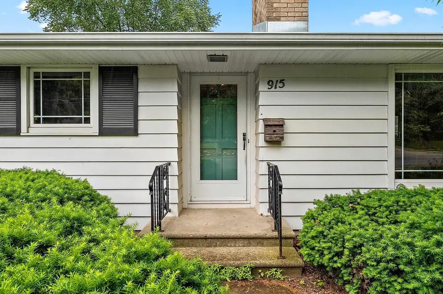 915 TOMMARK STREET, Green Bay, WI 54304 - #2