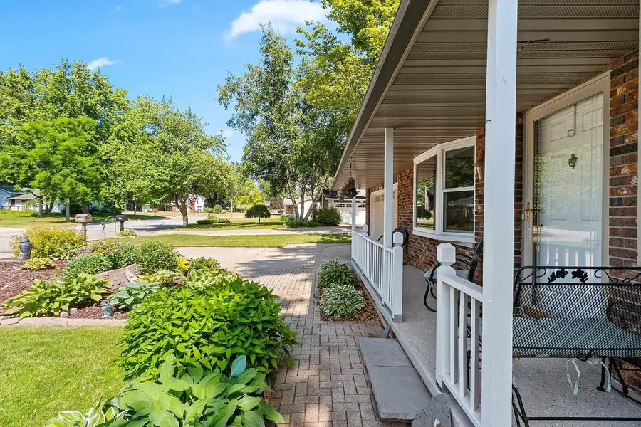 1675 KENNEDY DRIVE, Green Bay, WI 54304 - #3