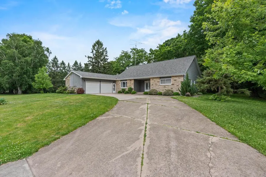 206 WOODSIDE STREET, Rosendale, WI 54974 - #2