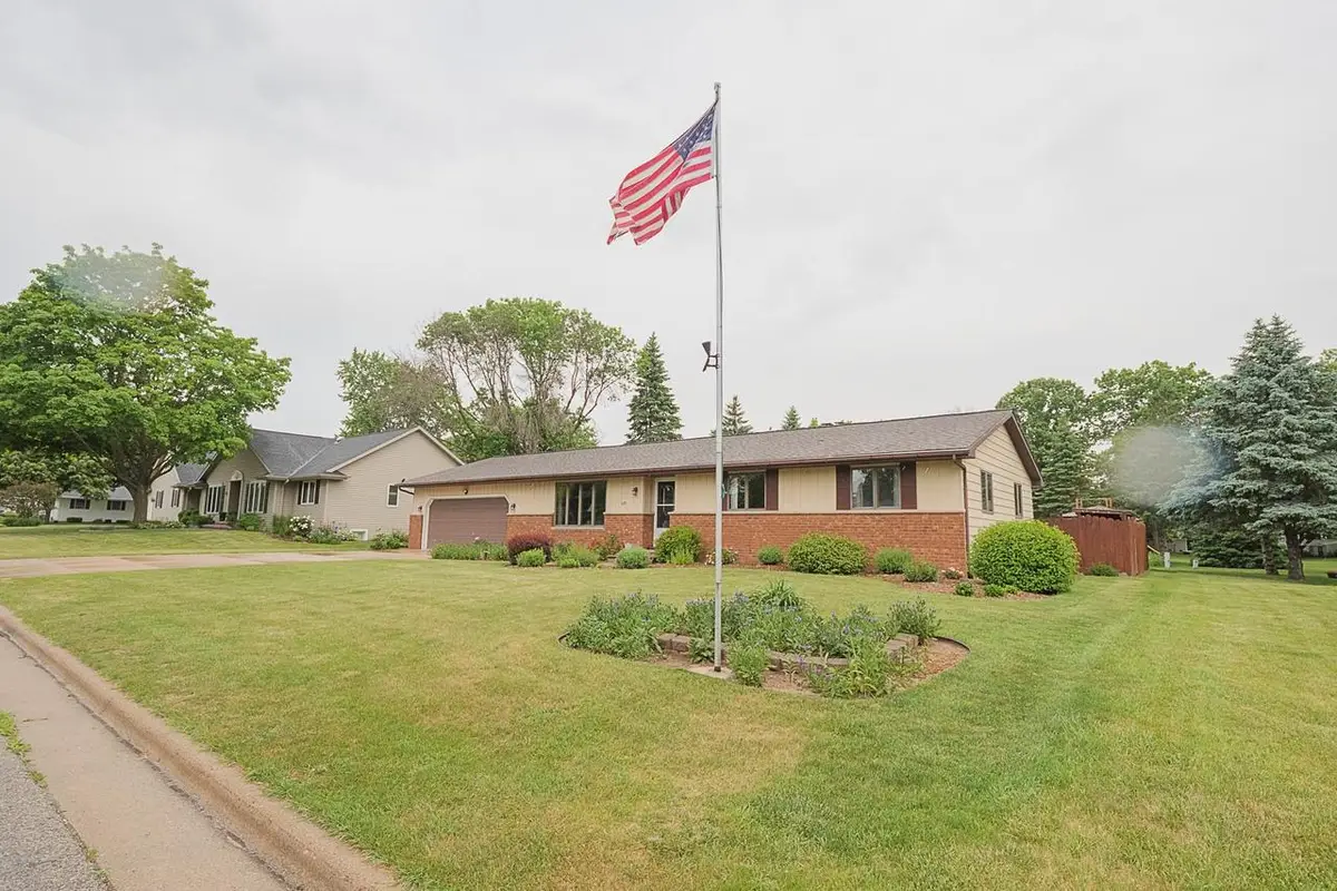 625 E WALNUT STREET, Seymour, WI 54165 - #1