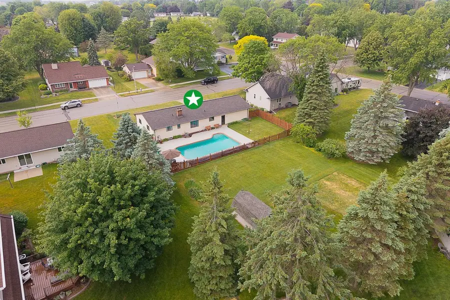 625 E WALNUT STREET, Seymour, WI 54165 - #3