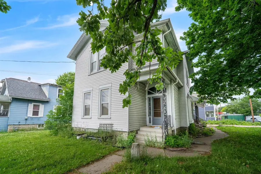 710 CEAPE AVENUE, Oshkosh, WI 54901 - #3