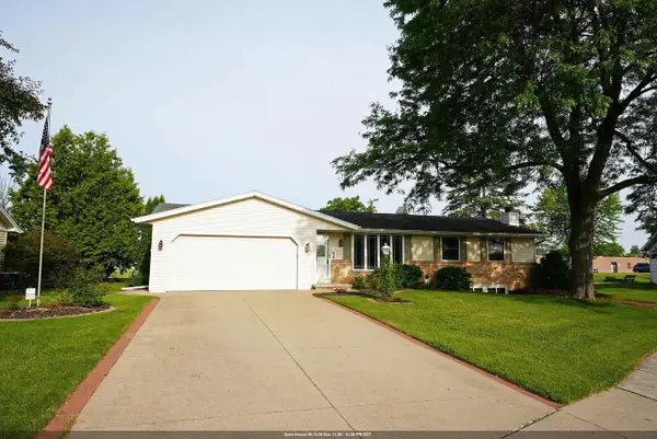 1238 STINE WAY, De Pere, WI 54115