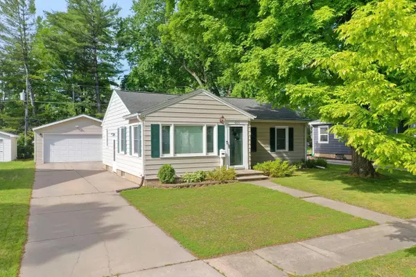 1253 MARIAN LANE, Green Bay, WI 54304