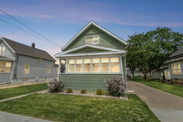 1054 TYLER AVENUE, Oshkosh, WI 54902
