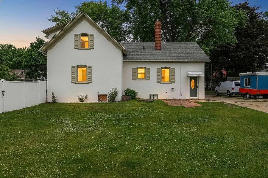 907 ELMORE STREET, Green Bay, WI 54303 - #2