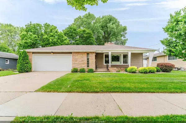 1947 MCCURDY STREET, Oshkosh, WI 54902