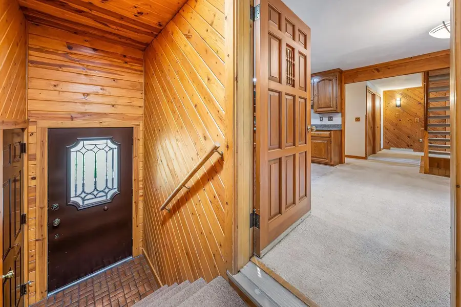 63 CRESTVIEW DRIVE, Hortonville, WI 54844 - #3