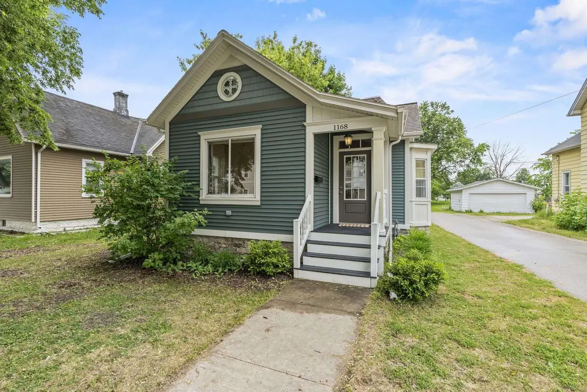 1168 E WALNUT STREET, Green Bay, WI 54301 - #1