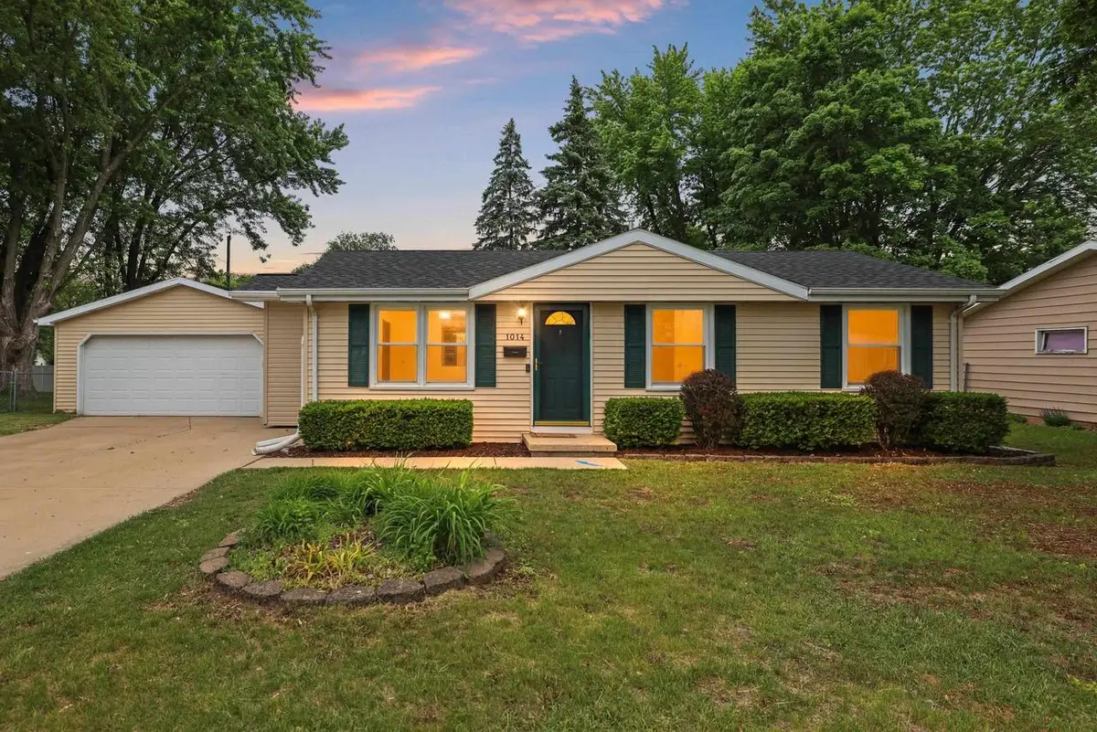 1014 WESTWOOD DRIVE, De Pere, WI 54115 - #1