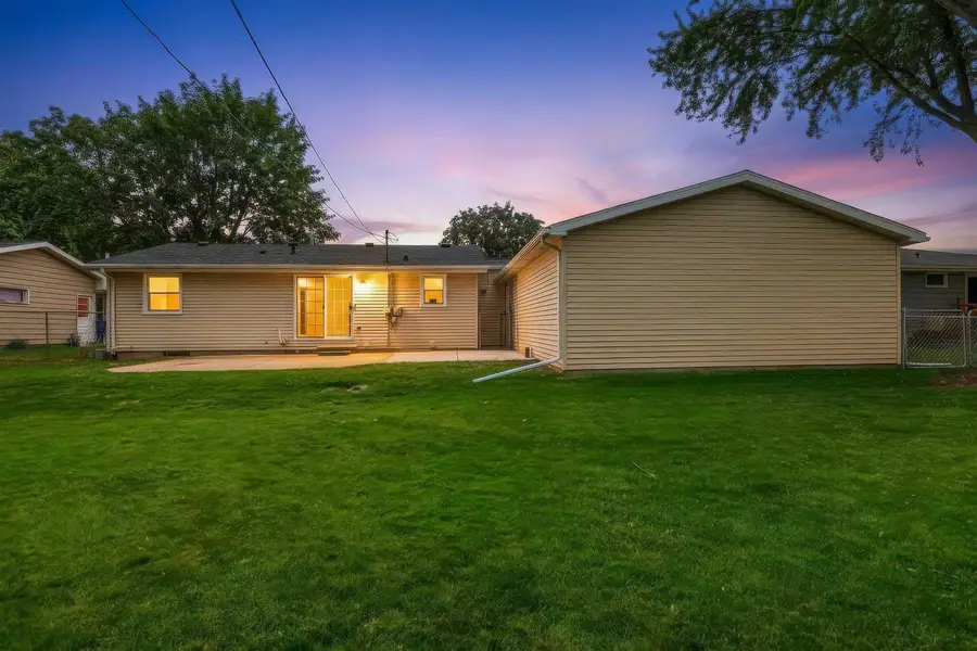 1014 WESTWOOD DRIVE, De Pere, WI 54115 - #2