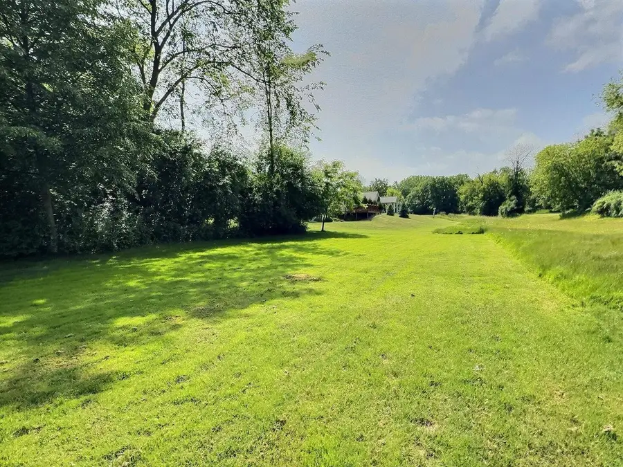 1070 ZACHER DRIVE, Oshkosh, WI 54901 - #2