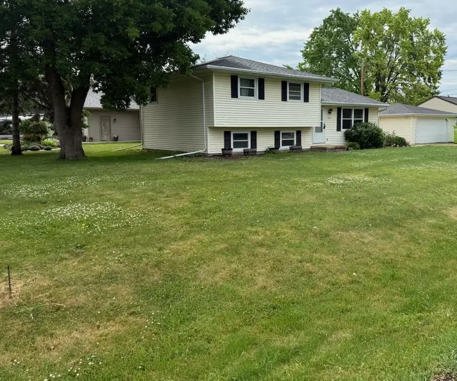 1021 CLAUDE STREET, Menasha, WI 54952 - #2