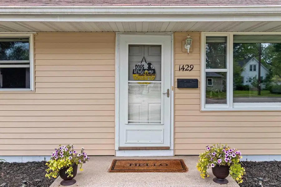 1429 S ONEIDA STREET, Green Bay, WI 54304 - #2