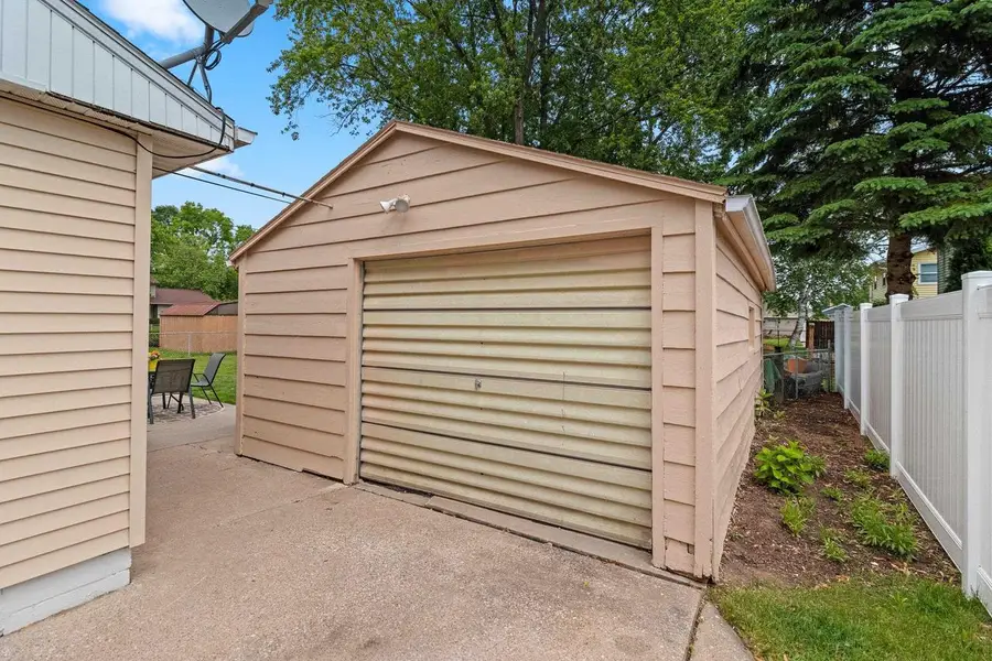 1429 S ONEIDA STREET, Green Bay, WI 54304 - #3