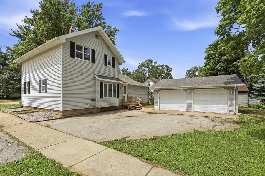712 ALGOMA STREET, New London, WI 54961 - #2