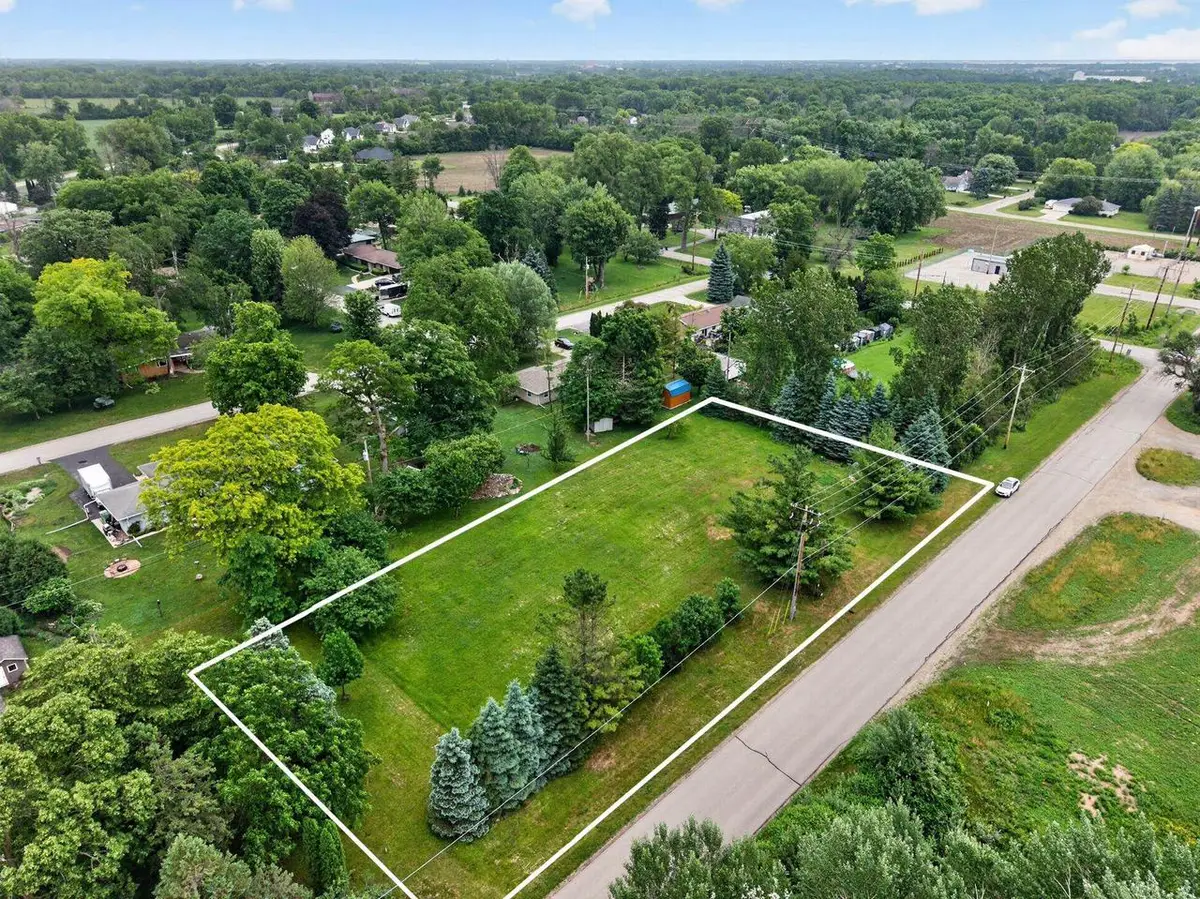 2524 BREEZEWOOD LANE, Neenah, WI 54956 - #1