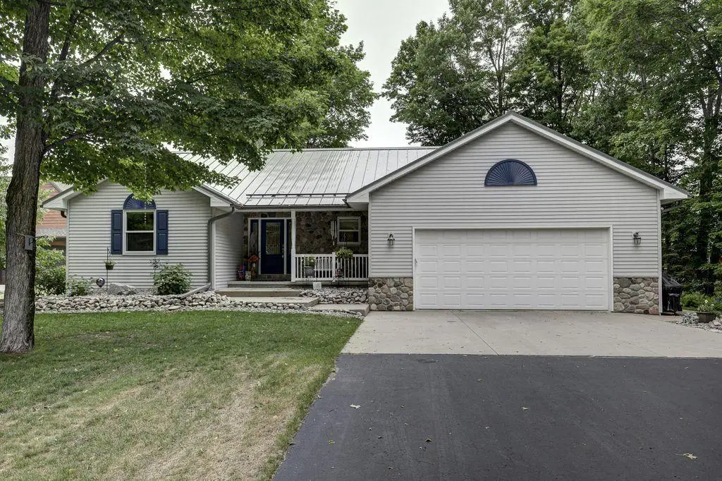 17586 LITTLE IRELAND LANE, Townsend, WI 54175 - #1