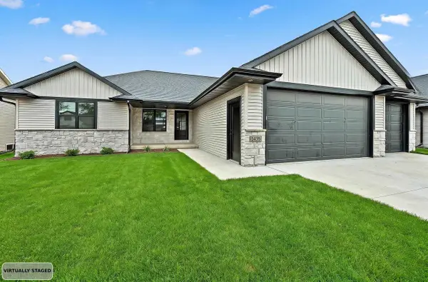 1435 CROSSROADS DRIVE, De Pere, WI 54115