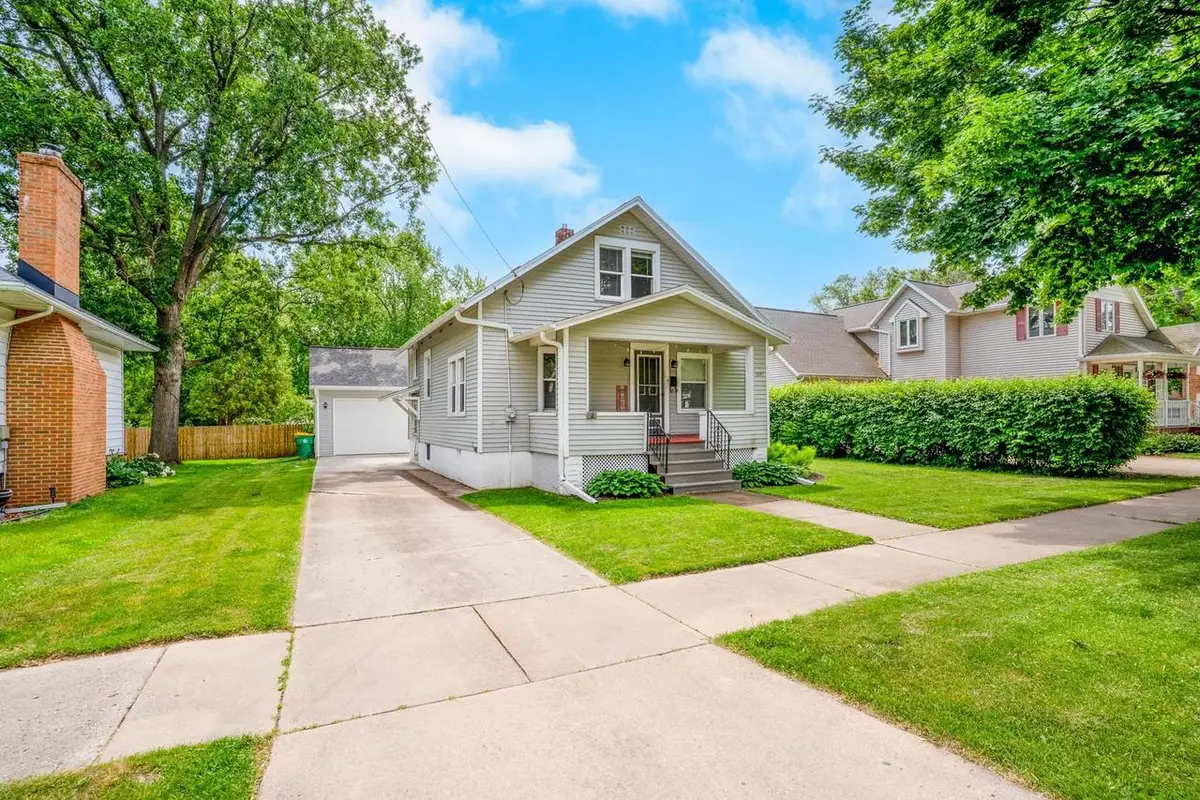 1037 S ROOSEVELT STREET, Green Bay, WI 54301 - #1