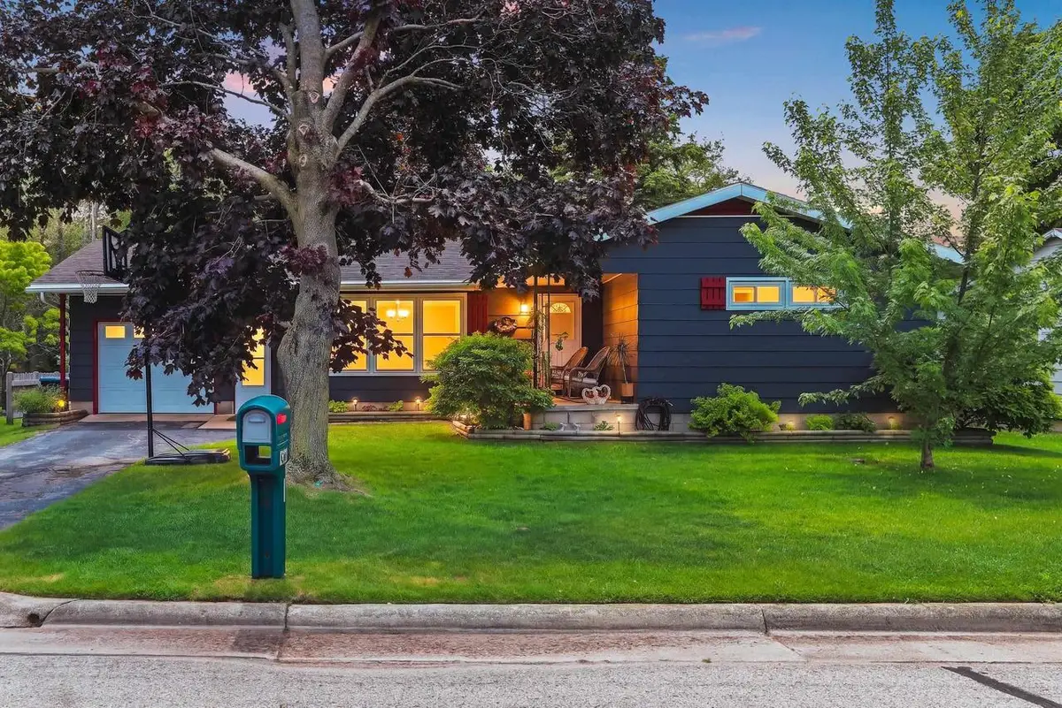 1231 RHODE ISLAND STREET, Sturgeon Bay, WI 54235 - #1