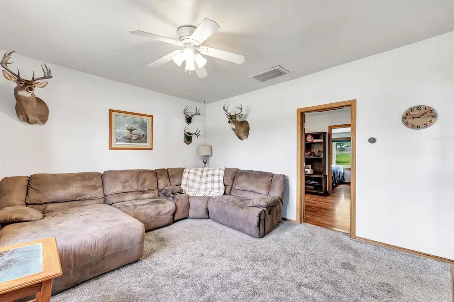 W1570 COUNTY ROAD C, Pulaski, WI 54162 - #3