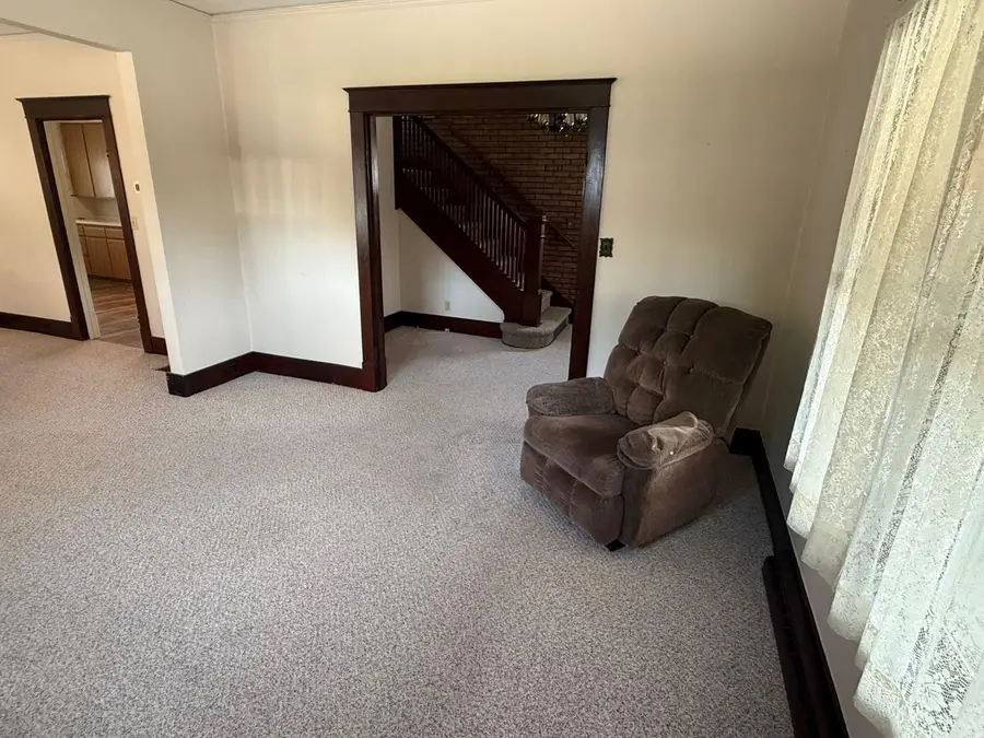 27 E 14TH STREET, Clintonville, WI 54929 - #3