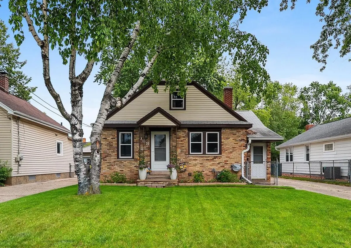 968 HICKORY HILL DRIVE, Green Bay, WI 54304 - #1