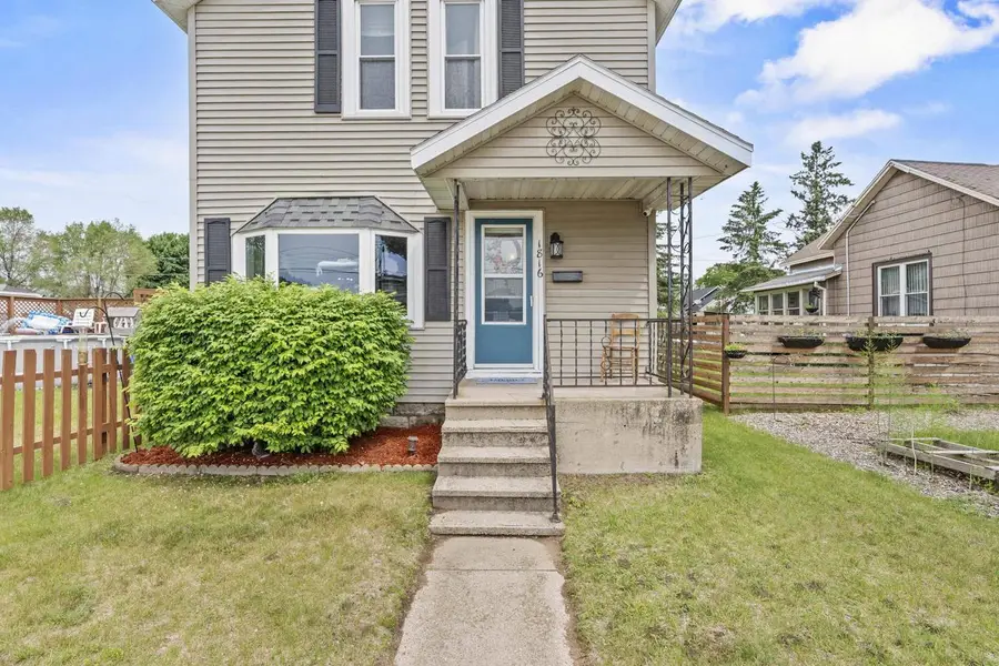 1816 11TH AVENUE, Menominee, MI 49858 - #2