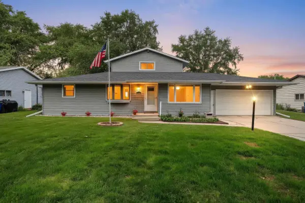 1248 APRIL LANE, Green Bay, WI 54304