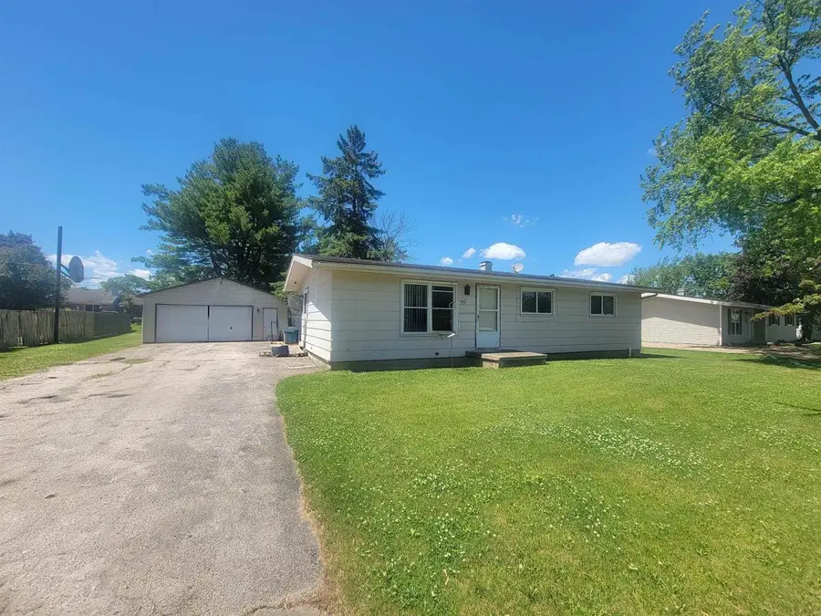 345 PLEASANT WAY, Seymour, WI 54165 - #2