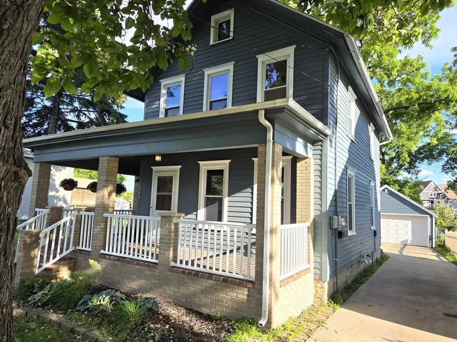 1341 W 2ND STREET, Appleton, WI 54914 - #2