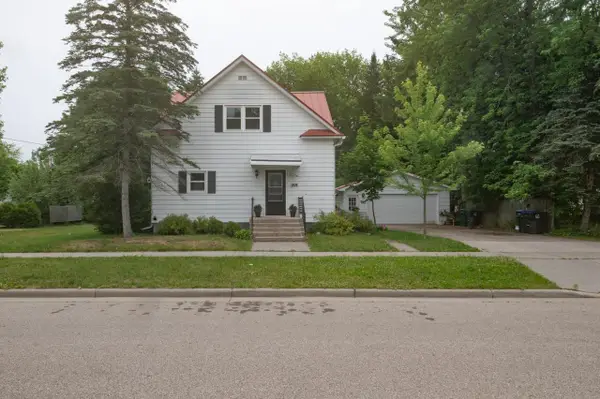 215 N OXFORD STREET, Wautoma, WI 54982