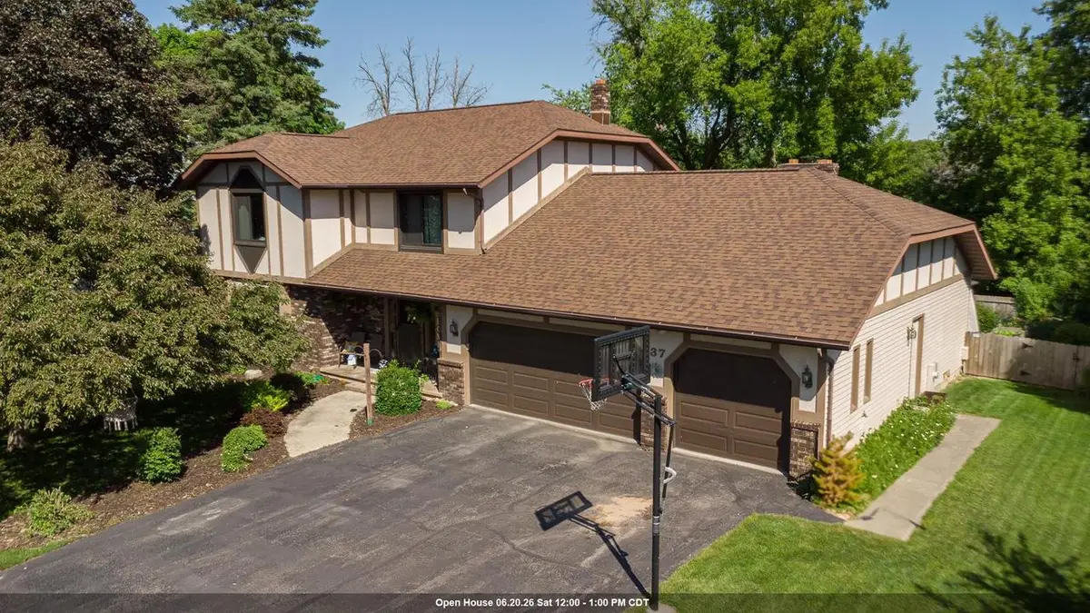 37 BUTTE DES MORTS COURT, Appleton, WI 54914 - #1