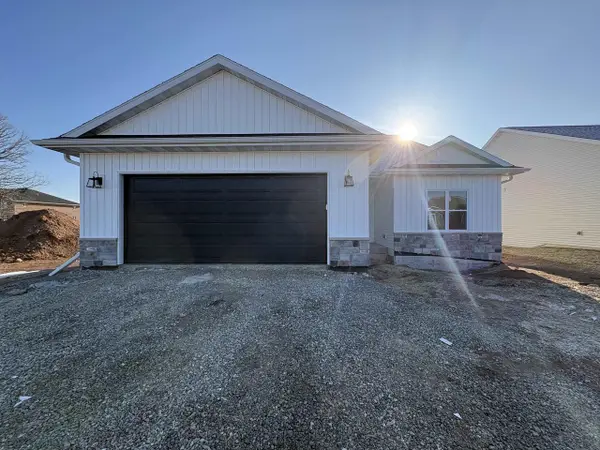 3117 LAZY OAK COURT, Green Bay, WI 54311