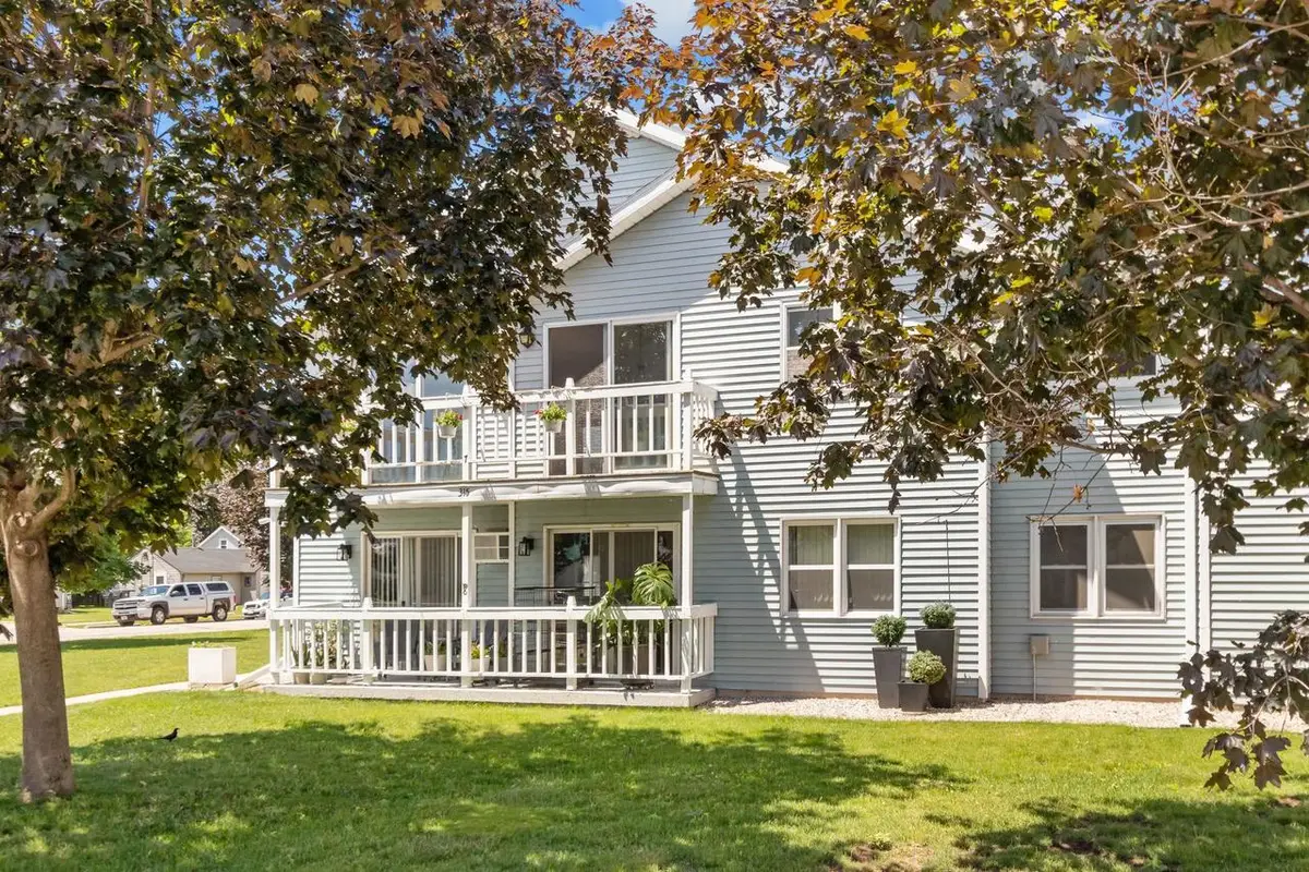 315 HARRISON STREET  #7, Neenah, WI 54956 - #1