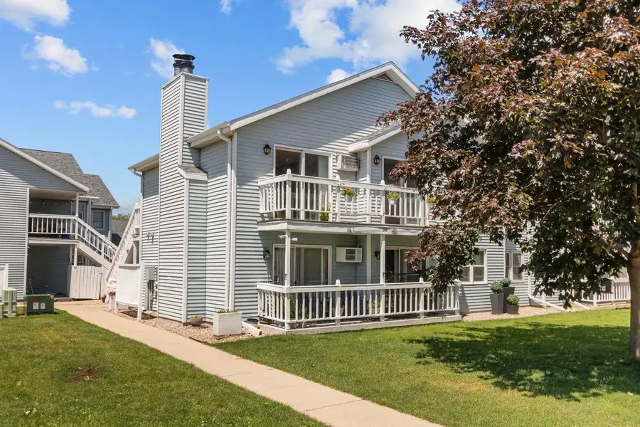 315 HARRISON STREET  #7, Neenah, WI 54956 - #2