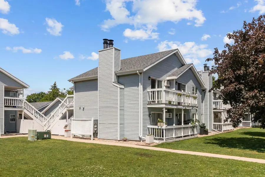 315 HARRISON STREET  #7, Neenah, WI 54956 - #3