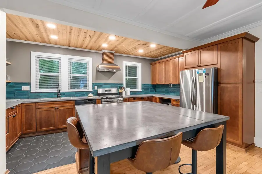 1340 CAMBRIDGE AVENUE, Oshkosh, WI 54902 - #3