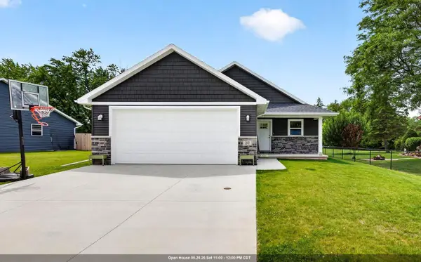 37 ASH GROVE PLACE, Kaukauna, WI 54130