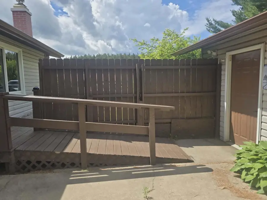 424 E KING STREET, Coloma, WI 54930 - #2