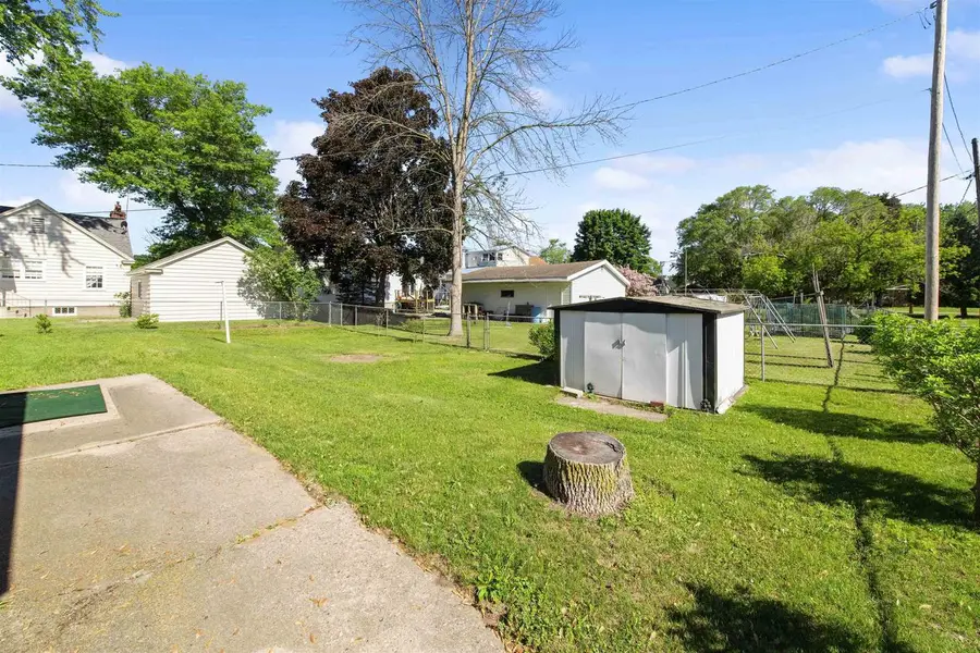 1024 W HOSMER STREET, Marinette, WI 54143 - #3