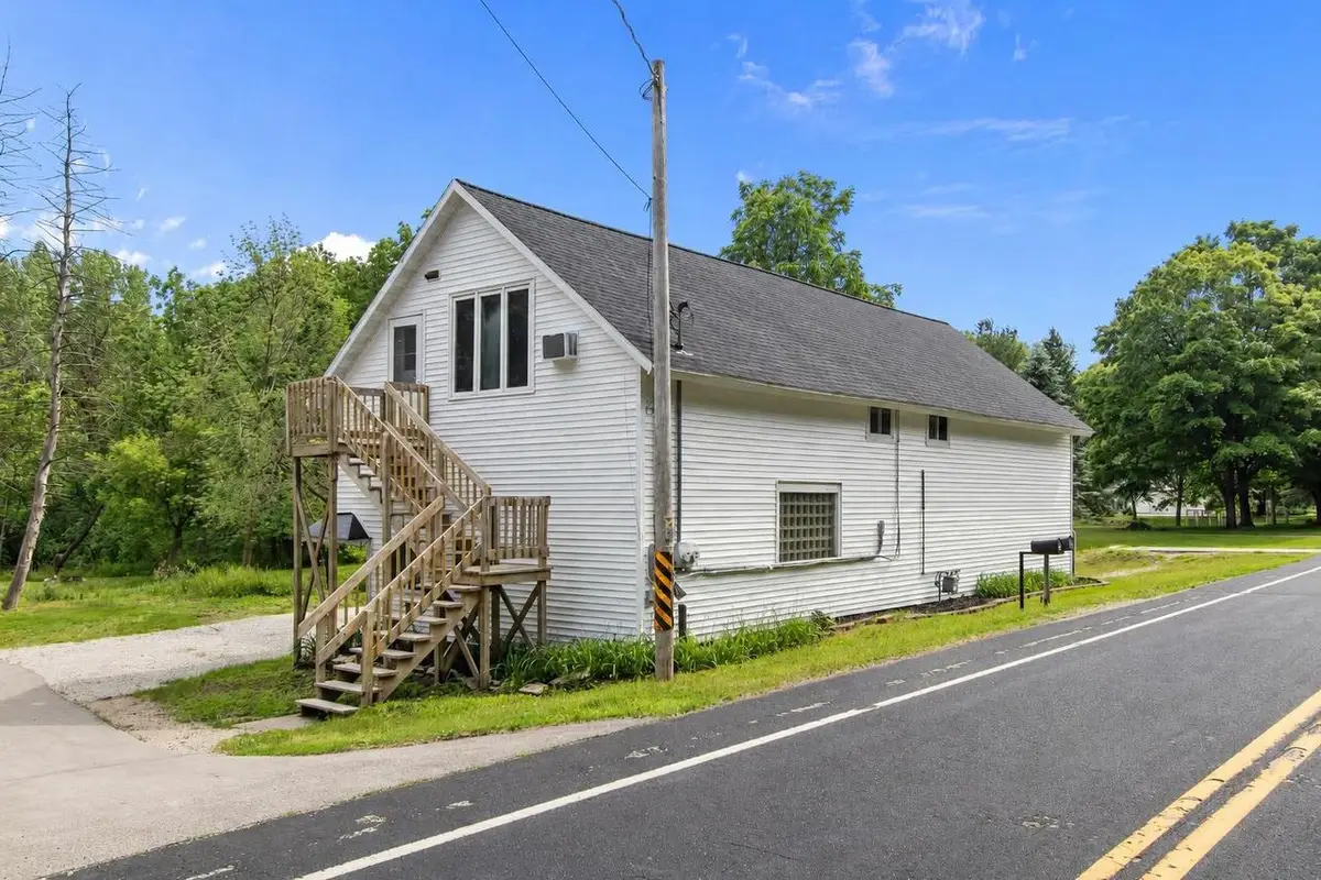 1903 E APPLE CREEK ROAD, Appleton, WI 54913 - #1