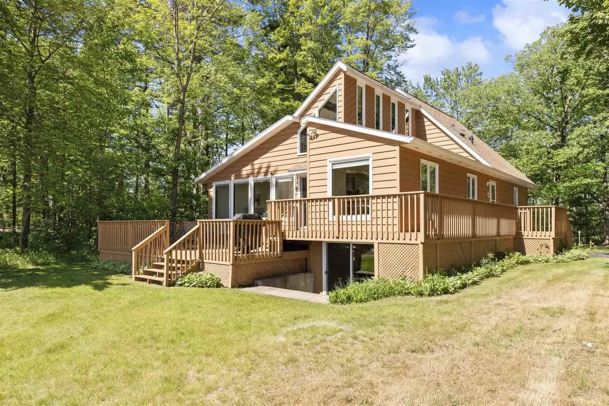 4 NORTHWOOD, Menominee, MI 49858 - #1